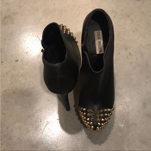Steve Madden “ VAMPIREE” heels